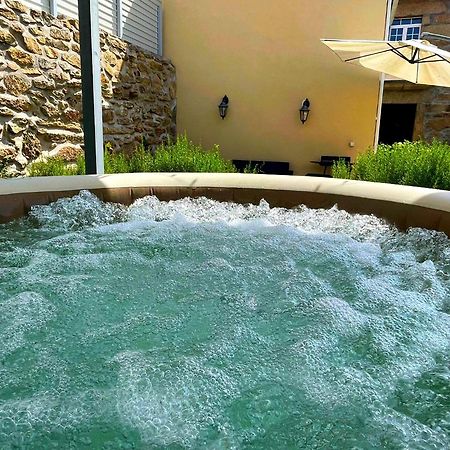 Cantinho D'Aldeia - Jacuzzi Guarda Extérieur photo